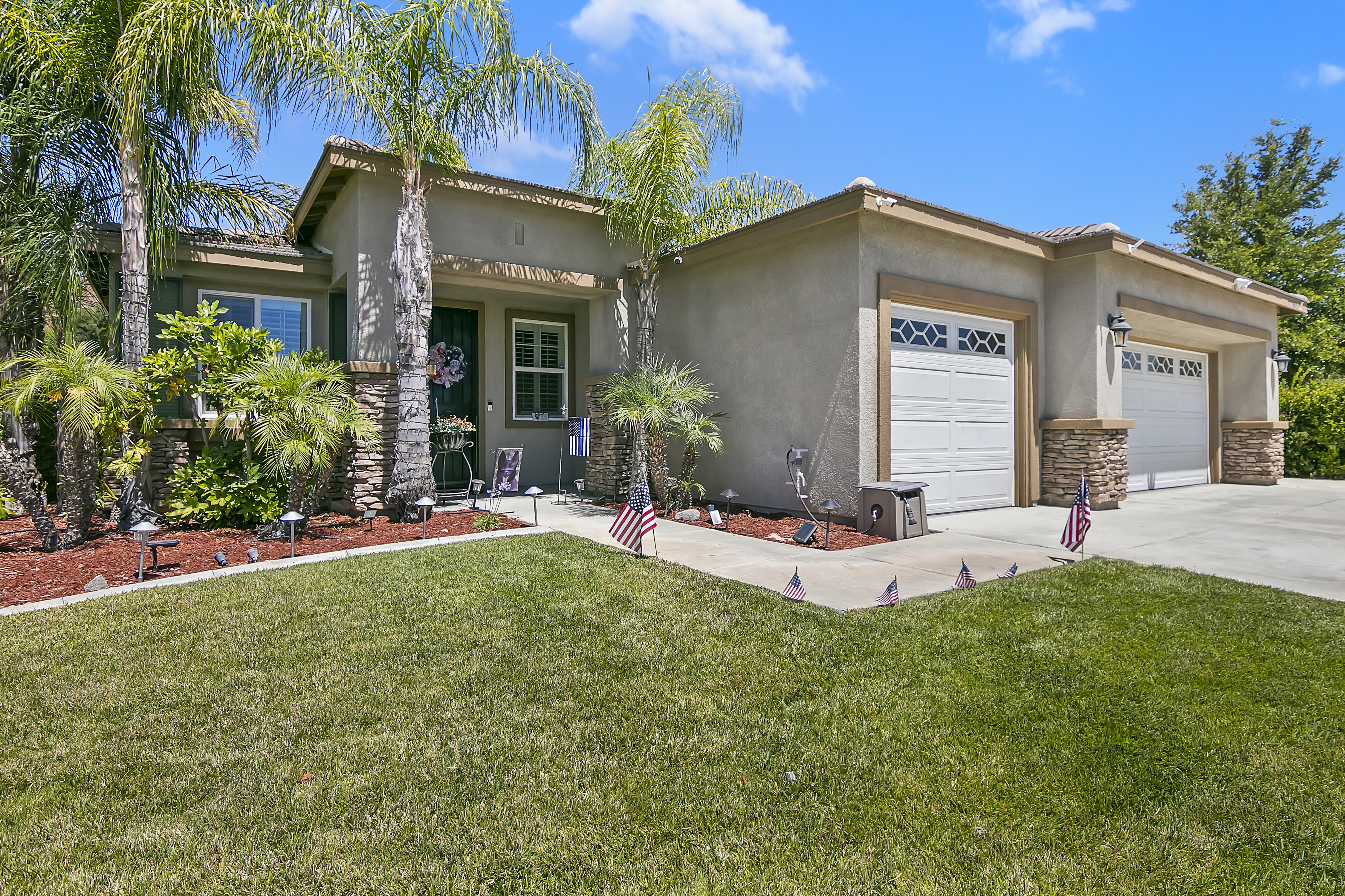 29407 Star Ridge Dr, Lake Elsinore 92530 header image.
