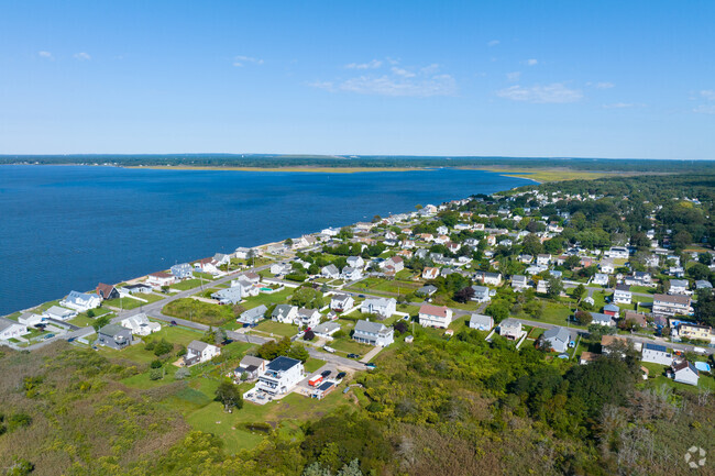 Discover why home prices in Shirley, NY have surged by 17.8% year-over-year in 2025. Learn the factors behind this rapid growth and what it means for buyers, sellers, and investors. By Kenny C Williams
