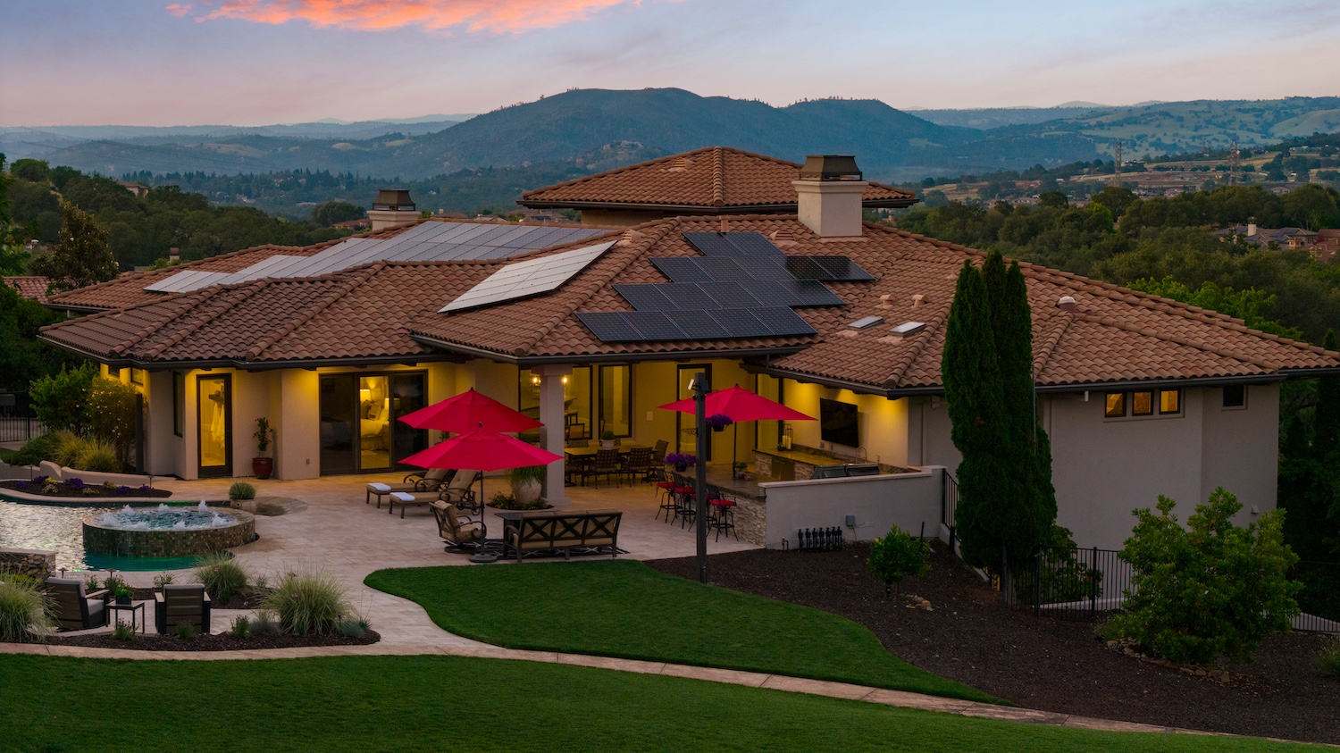 Vista del Prato - 4355 Gresham Drive El Dorado Hills Sunset Picture