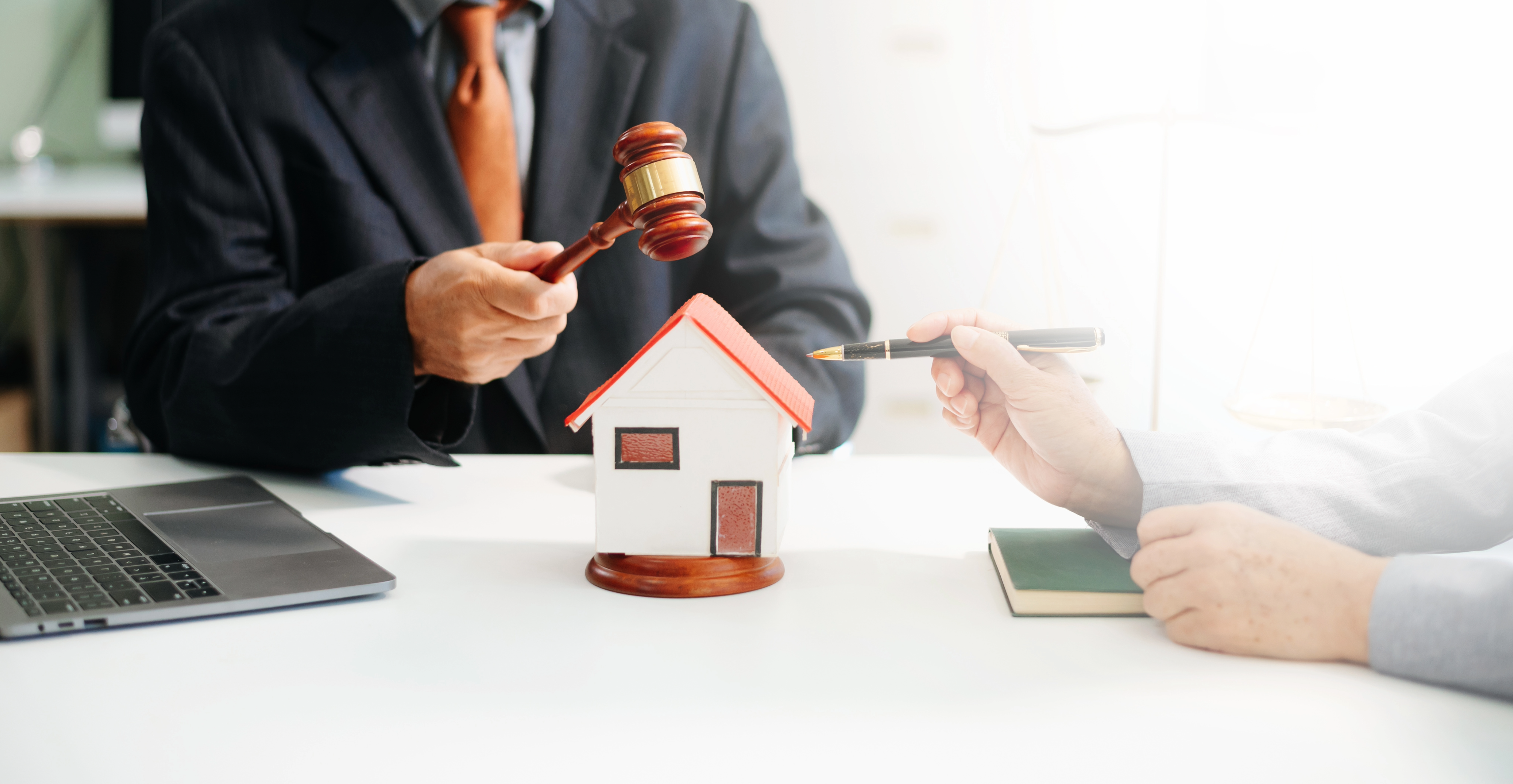 Can You Sell Your Home Before Foreclosure in Tucson, AZ? header image.