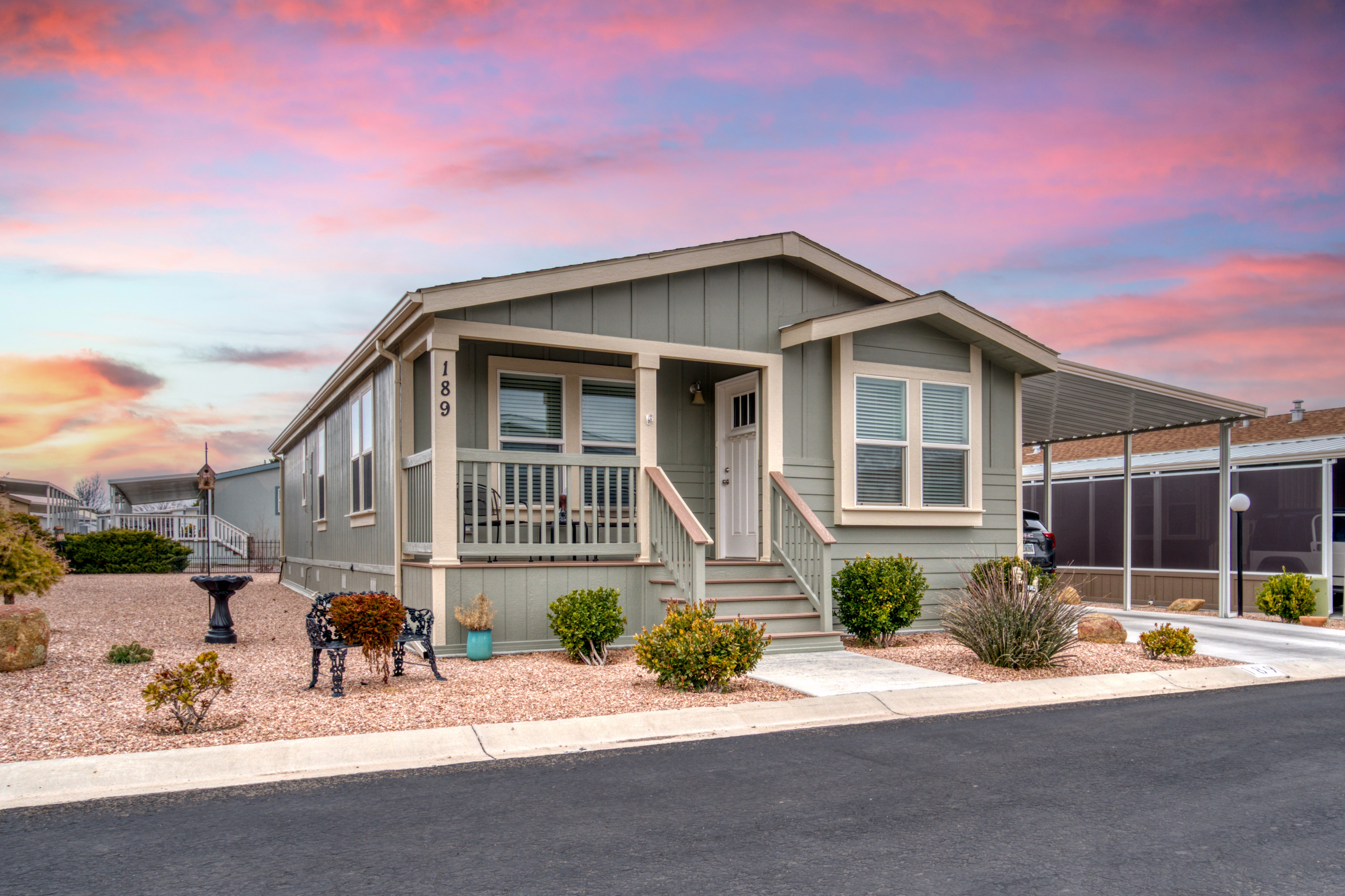 The Perks of Buying Land and Building a Home in Tucson: Site-Built vs. Manufactured Options header image.