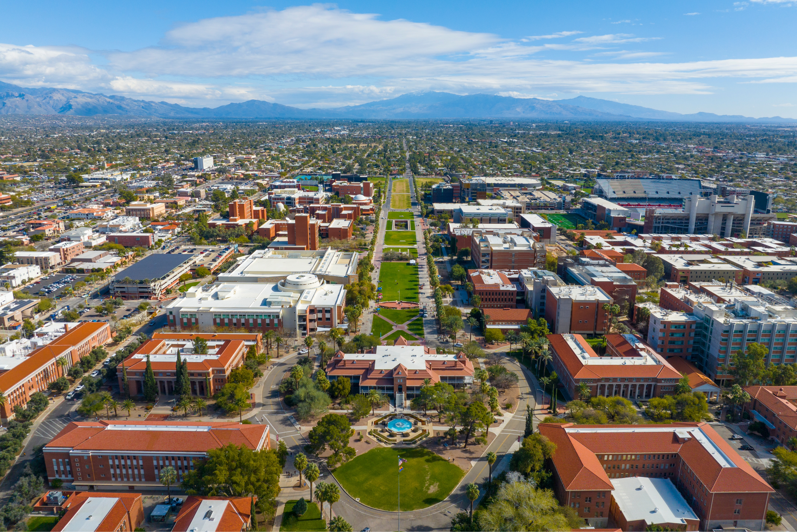 Best Neighborhoods Near the University of Arizona for Relocating header image.