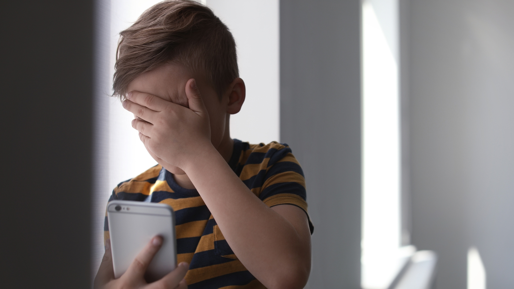 “The Anxious Generation”: How Smartphones are Rewiring Young Minds header image.