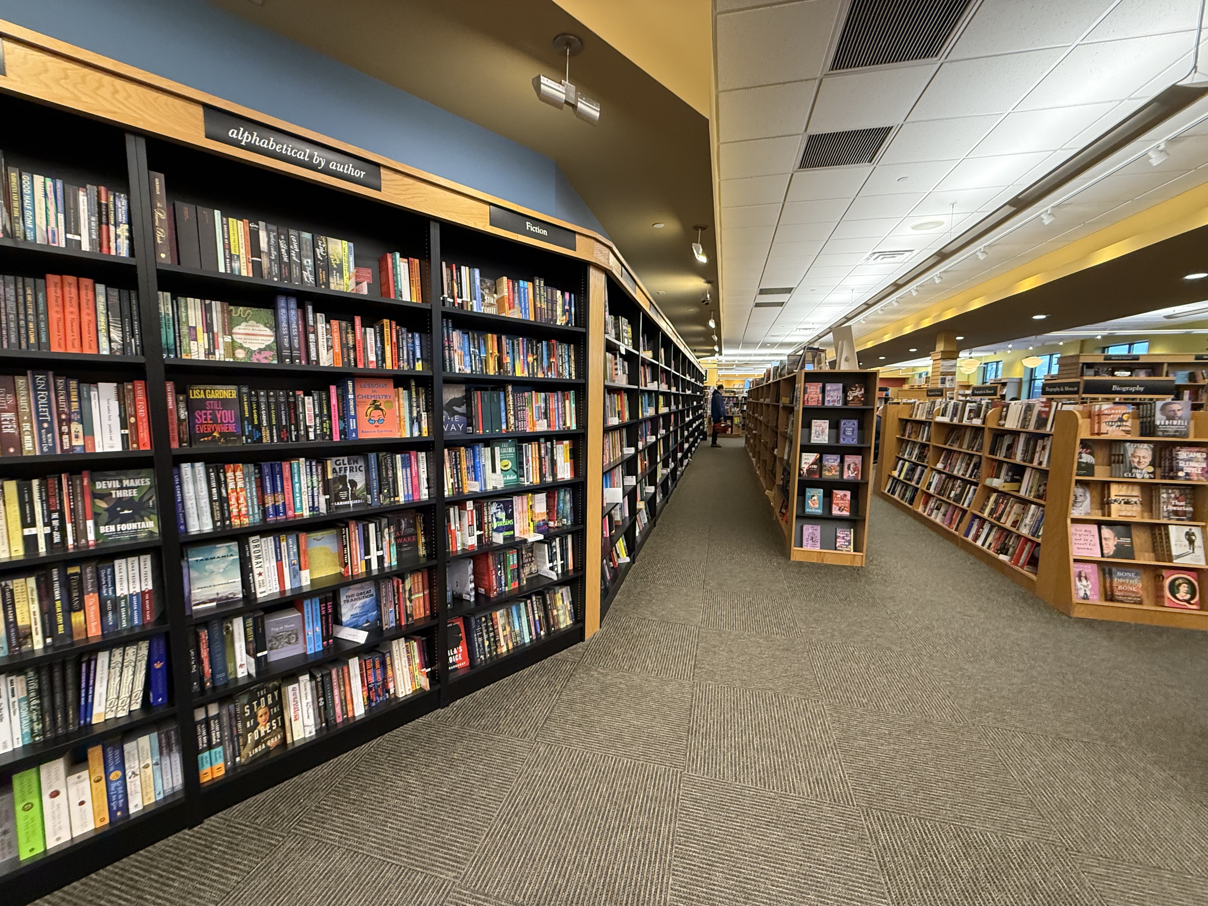📚 Why Gibson’s Bookstore Is a Local Treasure in Concord, NH header image.