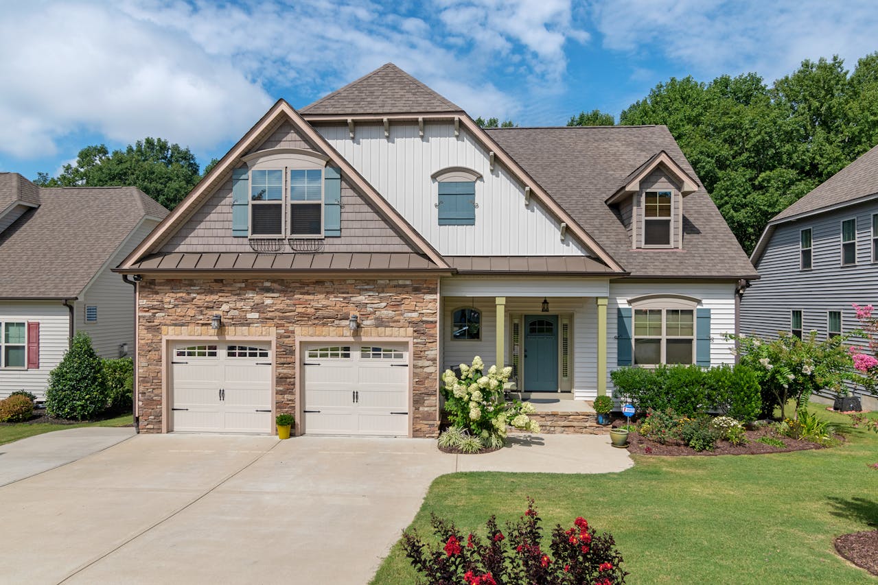 🌞 Summer Home Maintenance Checklist for Sellers & Owners Alike header image.