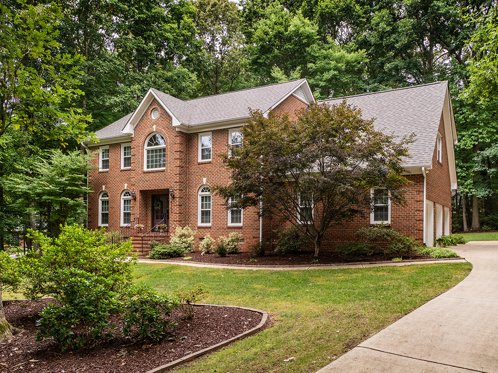 4703 Crestwick Court header image.