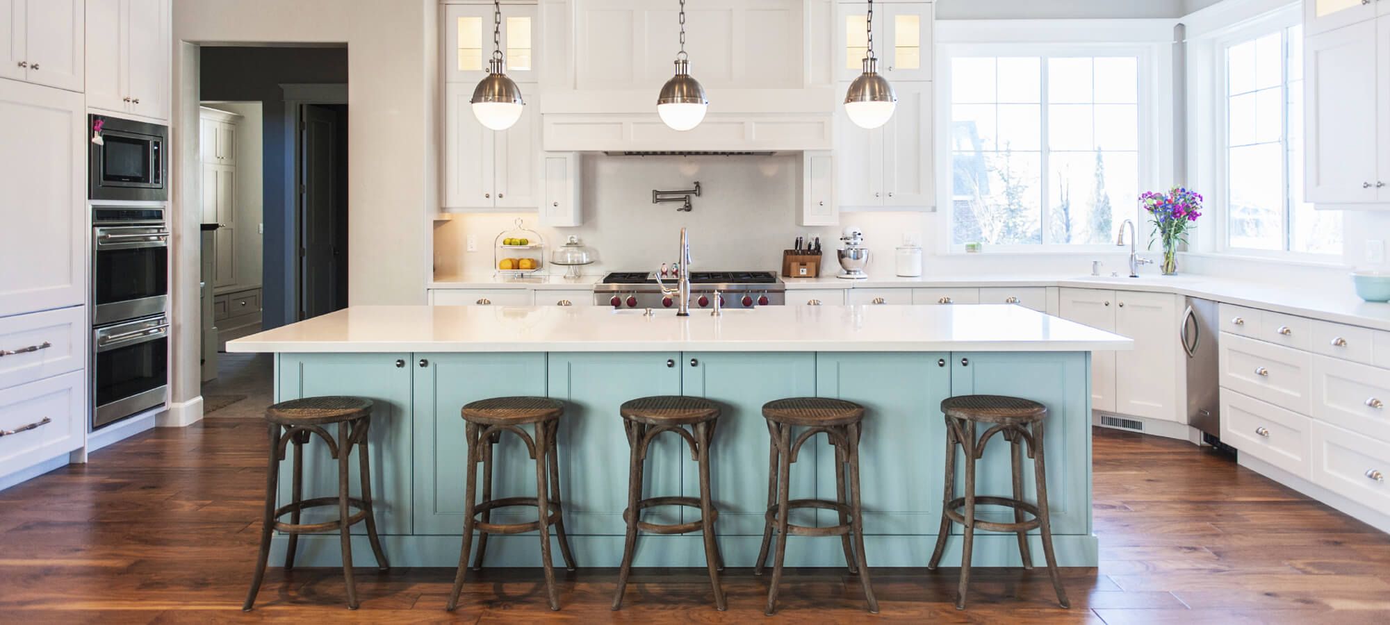7 Simple Tips to Stage Your Home to Sell header image.