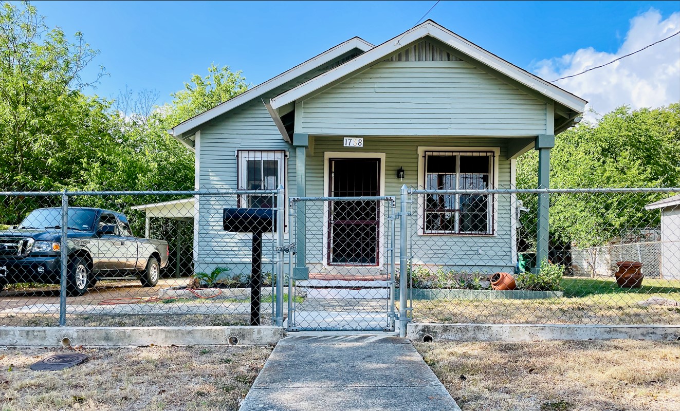 HOME FOR SALE | SAN ANTONIO, TEXAS | $112,900 header image.