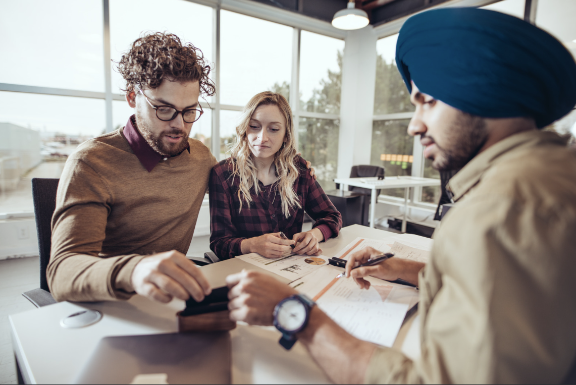 Top 7 Real Estate Market Trend Predictions for 2023 header image.