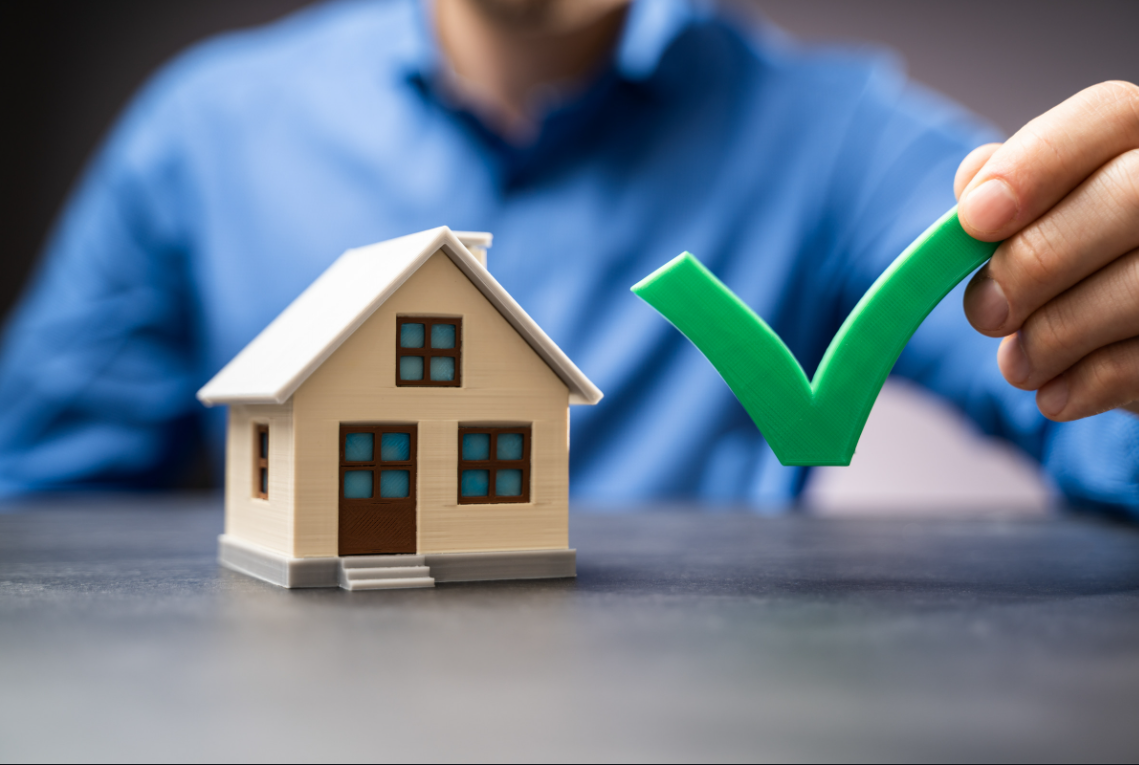 Tips for Creating a House-Hunting Checklist header image.