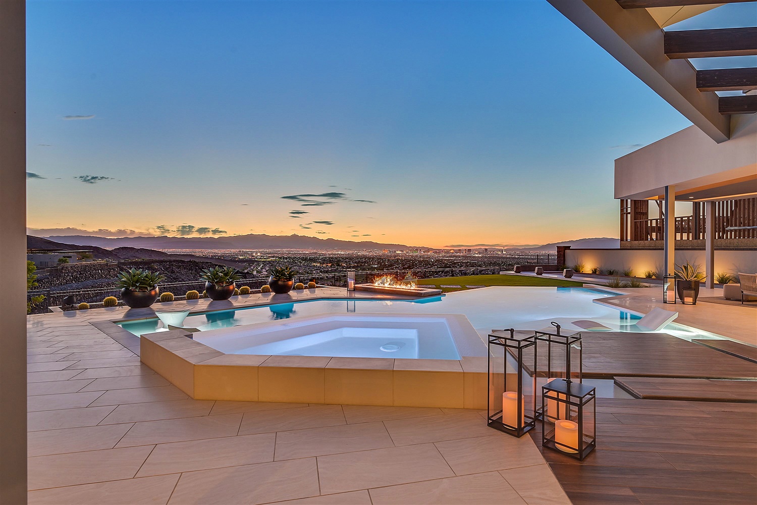 5 Home Selling Tips to Get Top Dollar in 2022 header image.