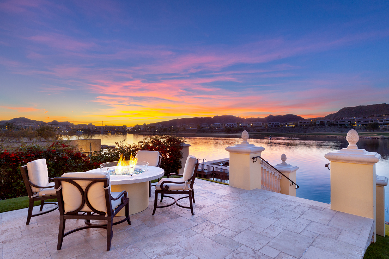 The Best Places to Watch the Sunset in Las Vegas header image.