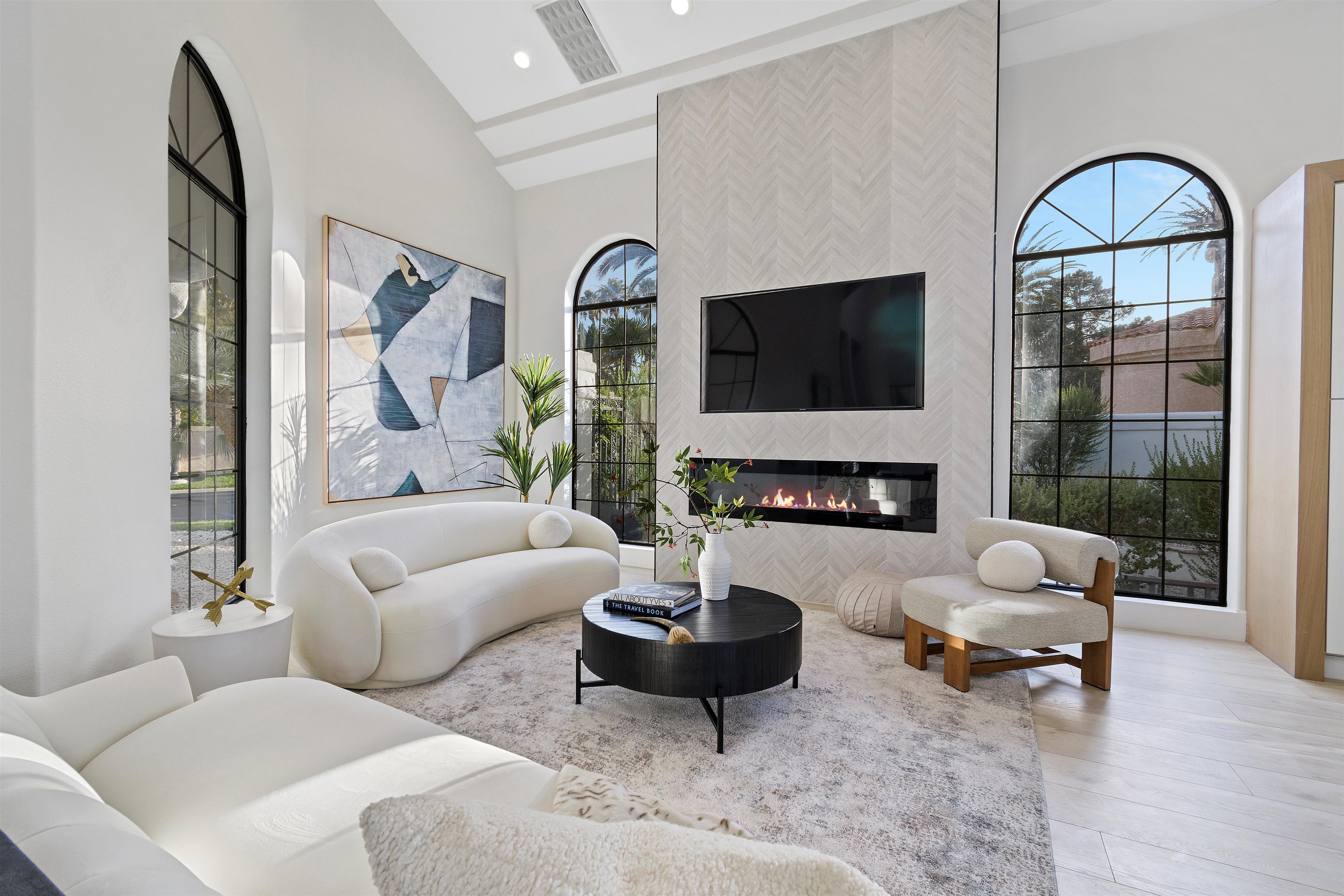 The Latest Luxury Design Trends for 2022 header image.