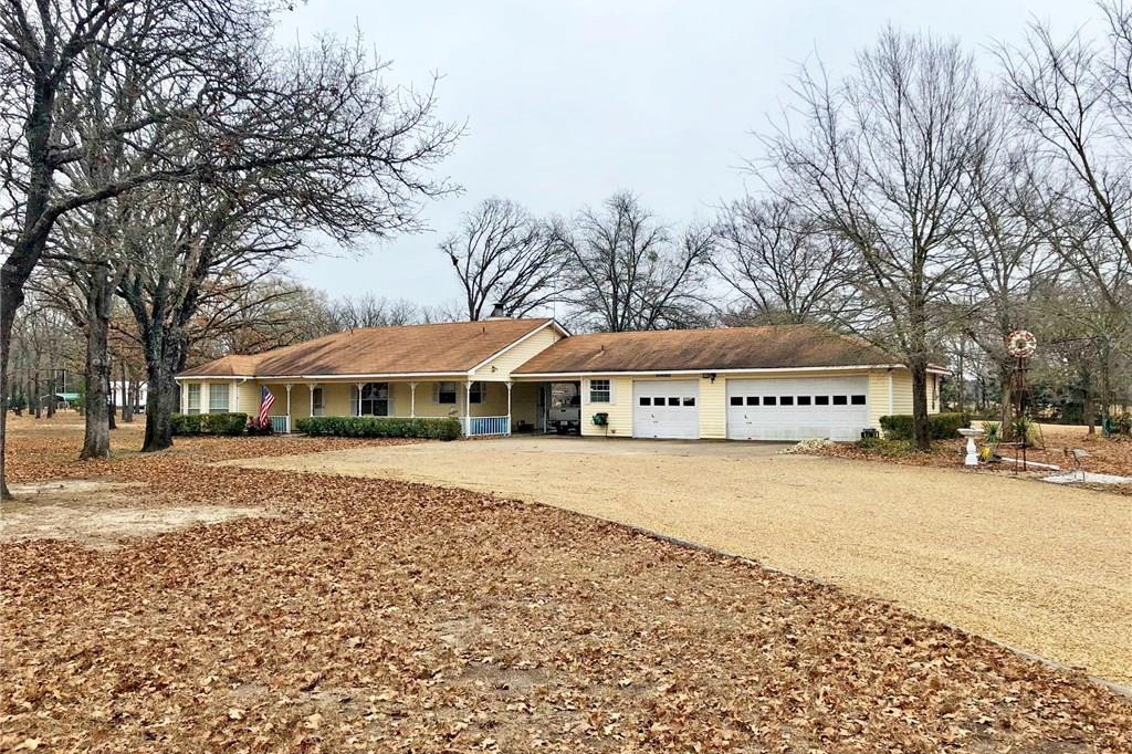 *JUST SOLD* 112 Vz County Road 3726, Wills Point, TX 75169 header image.
