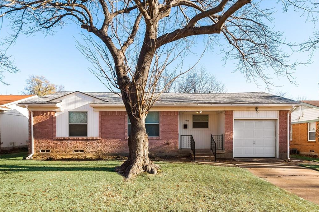 *JUST SOLD* 1526 Summit Street, Mesquite, TX 75149 header image.