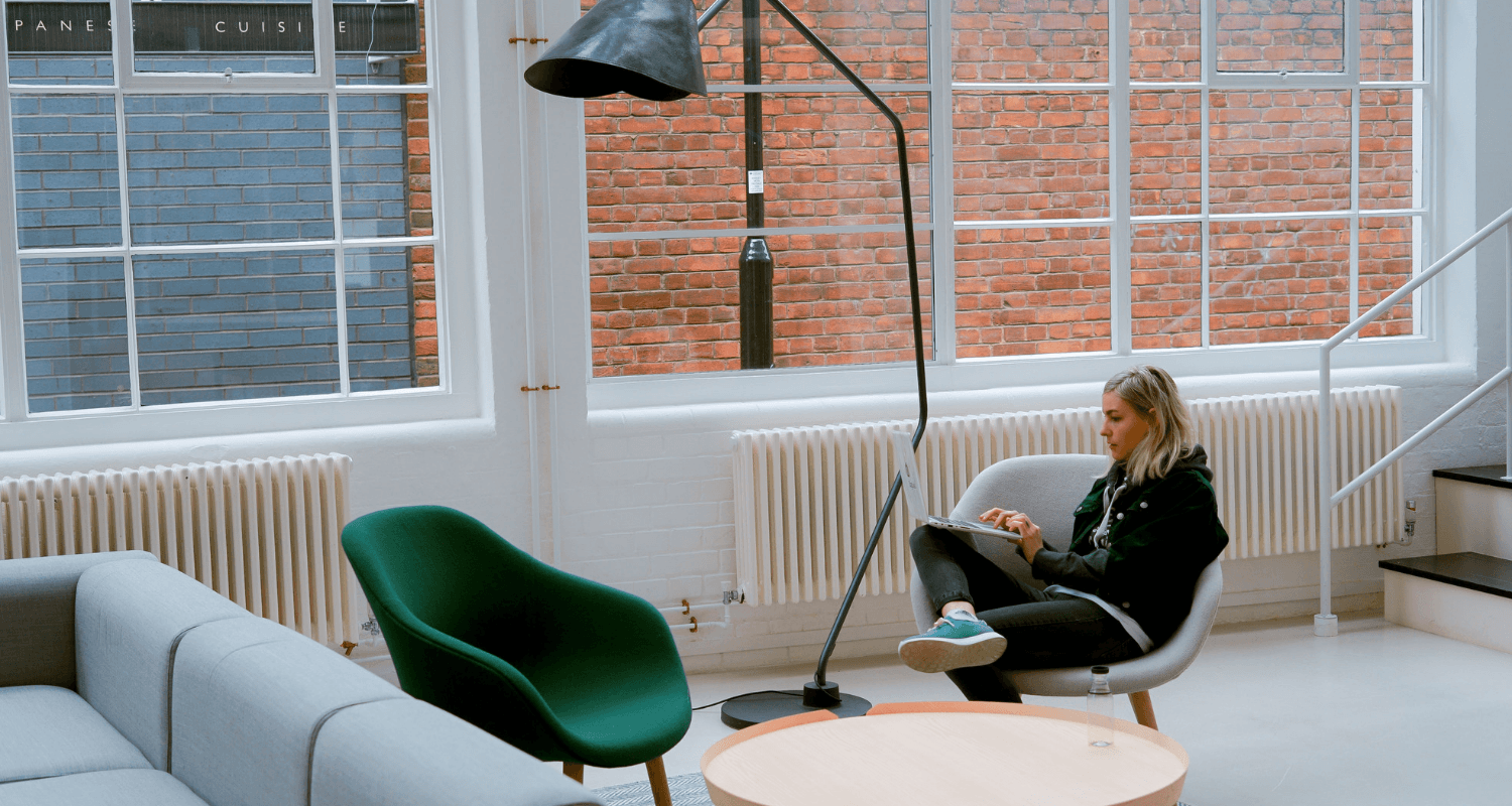 How to Manage the Stress of Selling a House: 11 Helpful Tips header image.