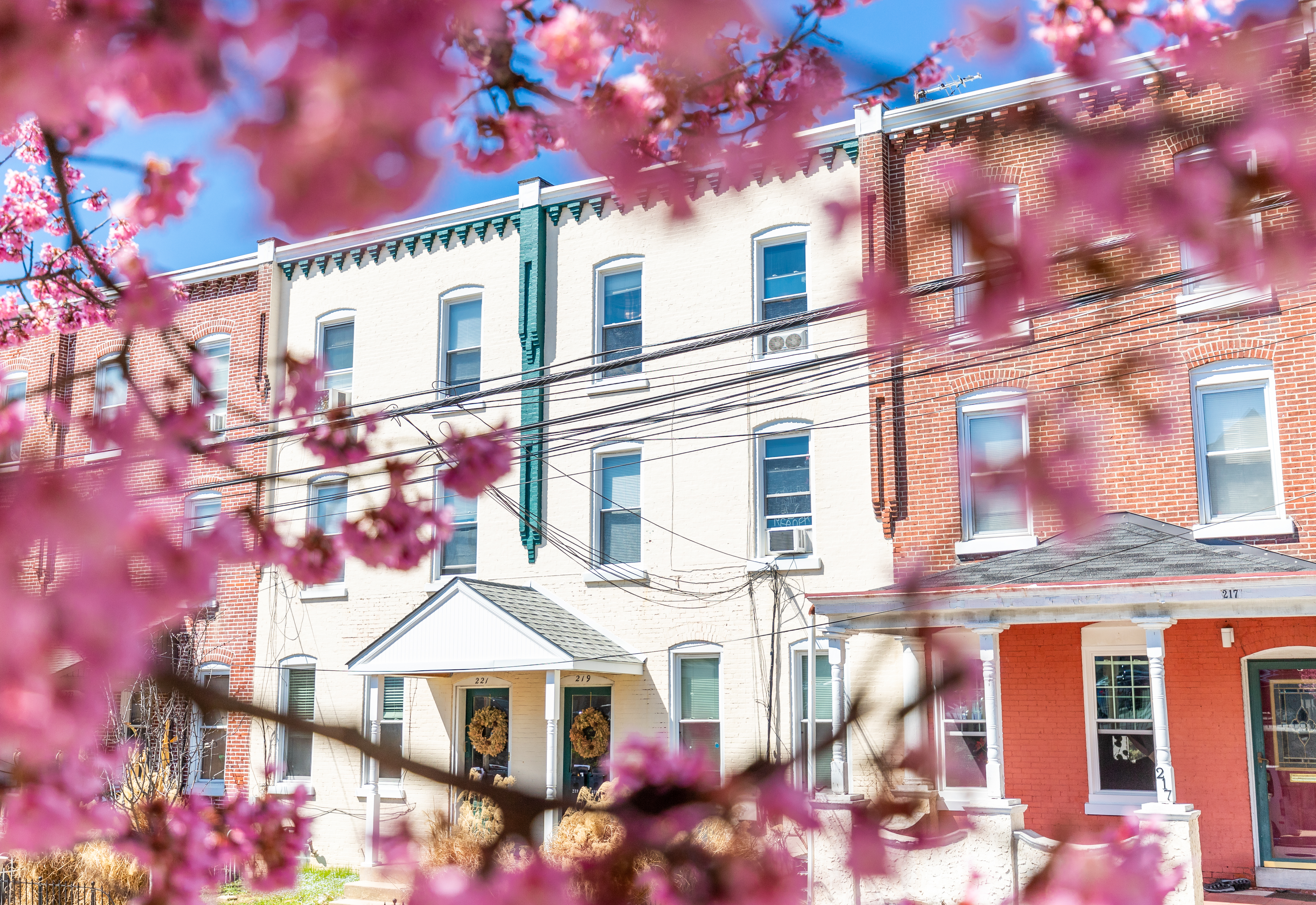 Is the Shifting Market a Challenge or an Opportunity for Homebuyers? header image.