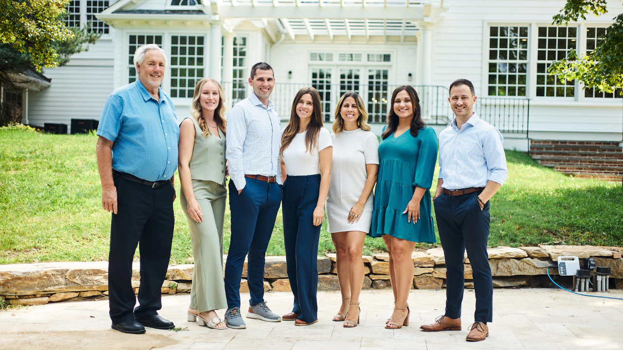How The Moore Maguire Team Helps You Sell Your Home Like a Pro header image.