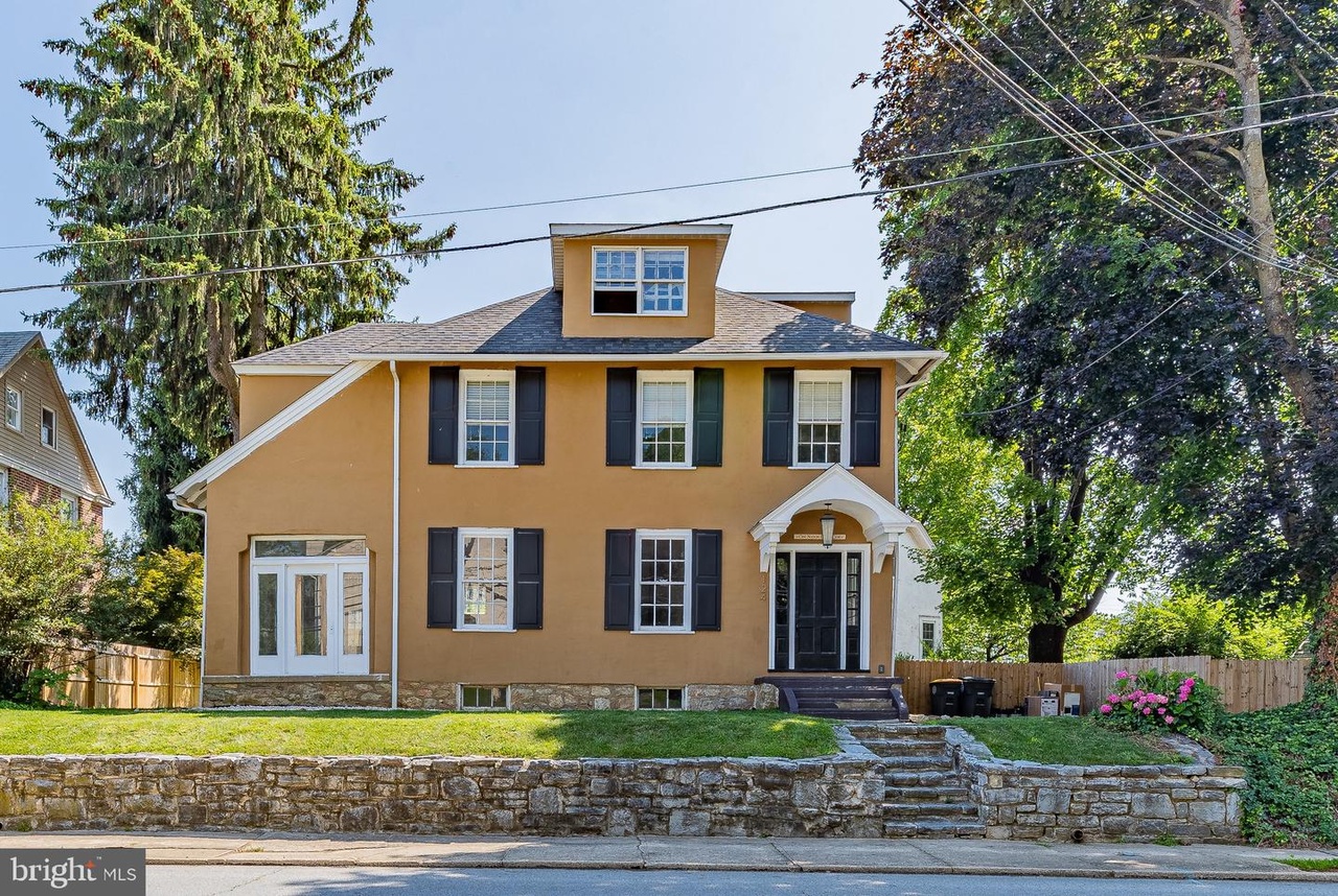 Homeownership Has Emotional Benefits header image.