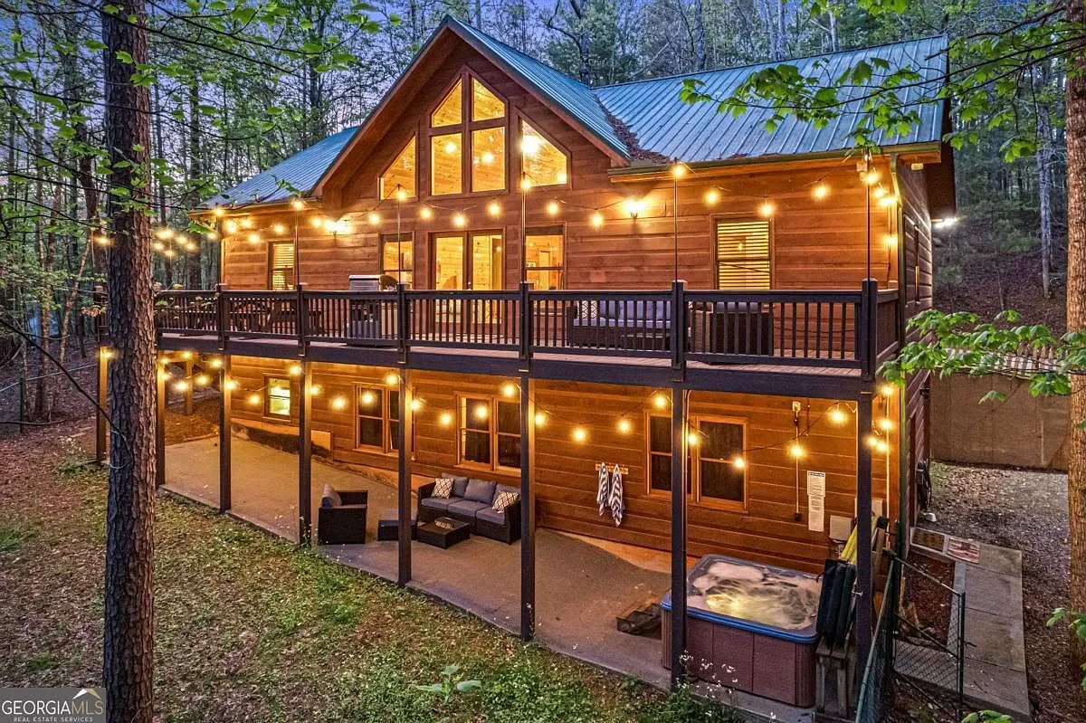 More Homes, More Options: What North Georgia's Late-Summer Market Means for Buyers and Sellers header image.