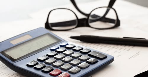 Thinking About Renting Your House Instead of Selling? Read This First. header image.