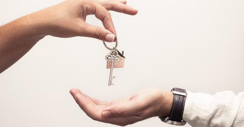 Now’s a Great Time To Sell Your House header image.