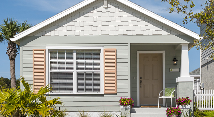 The Benefits of Downsizing When You Retire header image.