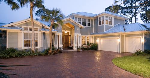 The Latest on the Luxury Home Market header image.