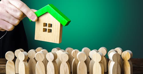 Don’t Miss This Prime Spring Window To Sell Your House header image.