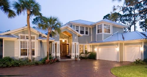 Should You Buy a Vacation Home? header image.