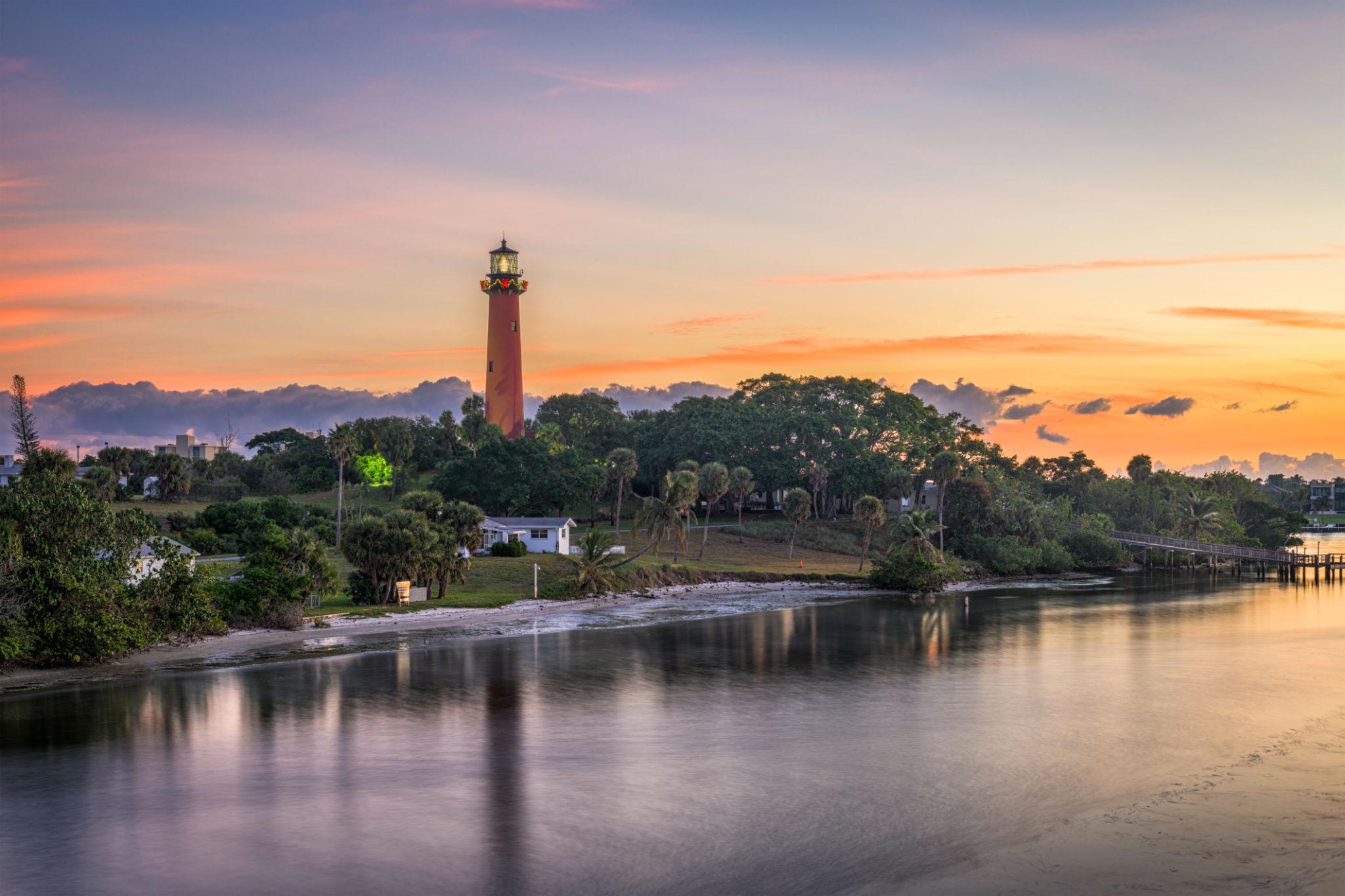 Jupiter Inlet Lighthouse sunrise attracting seasonal renters and snowbirds