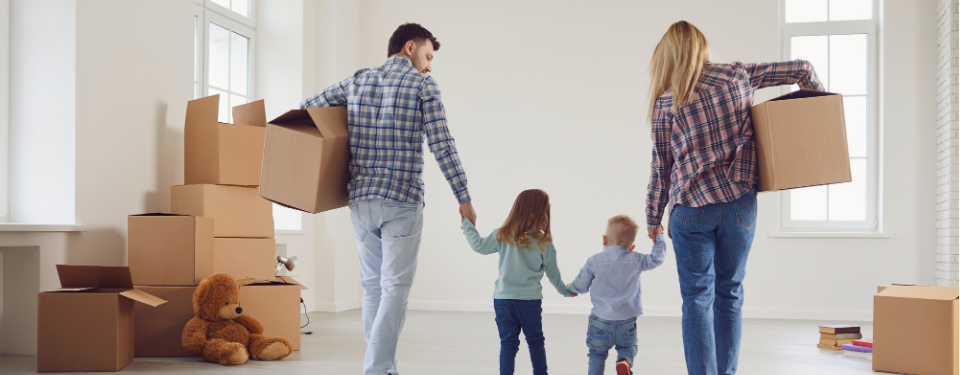 How Do I Handle the Final Days Before Moving Out of My Longtime Home? header image.