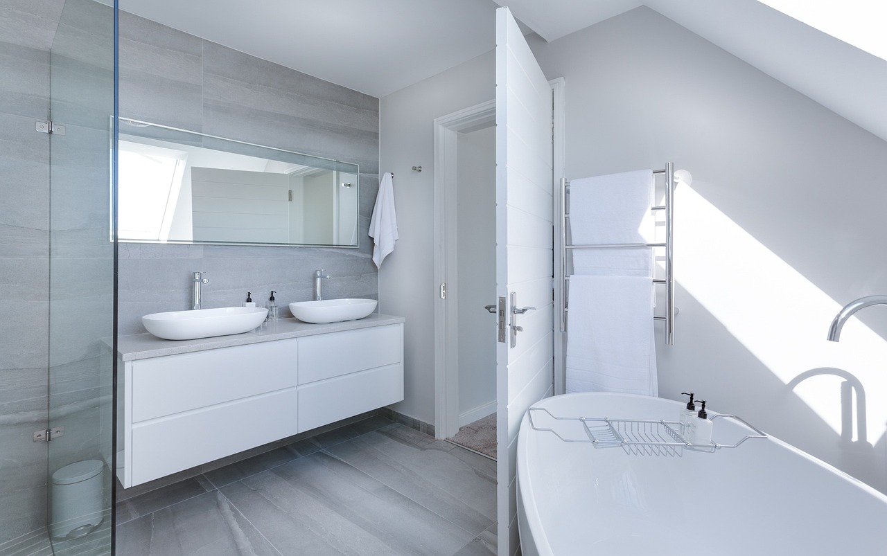 Transform Your Living Space: Check out These Must-Have Luxury Home Upgrades header image.