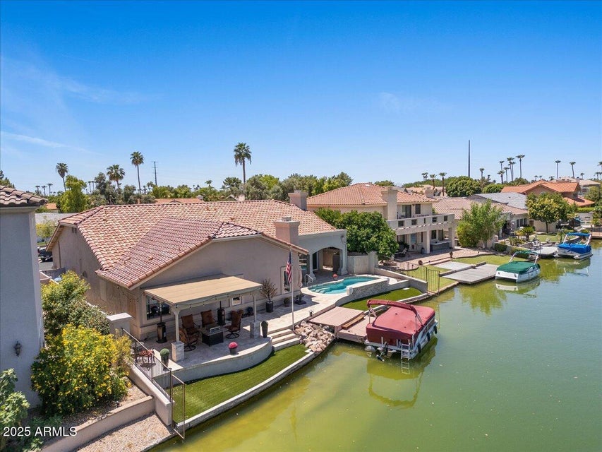 Living the Resort Lifestyle at Val Vista Lakes in Gilbert header image.