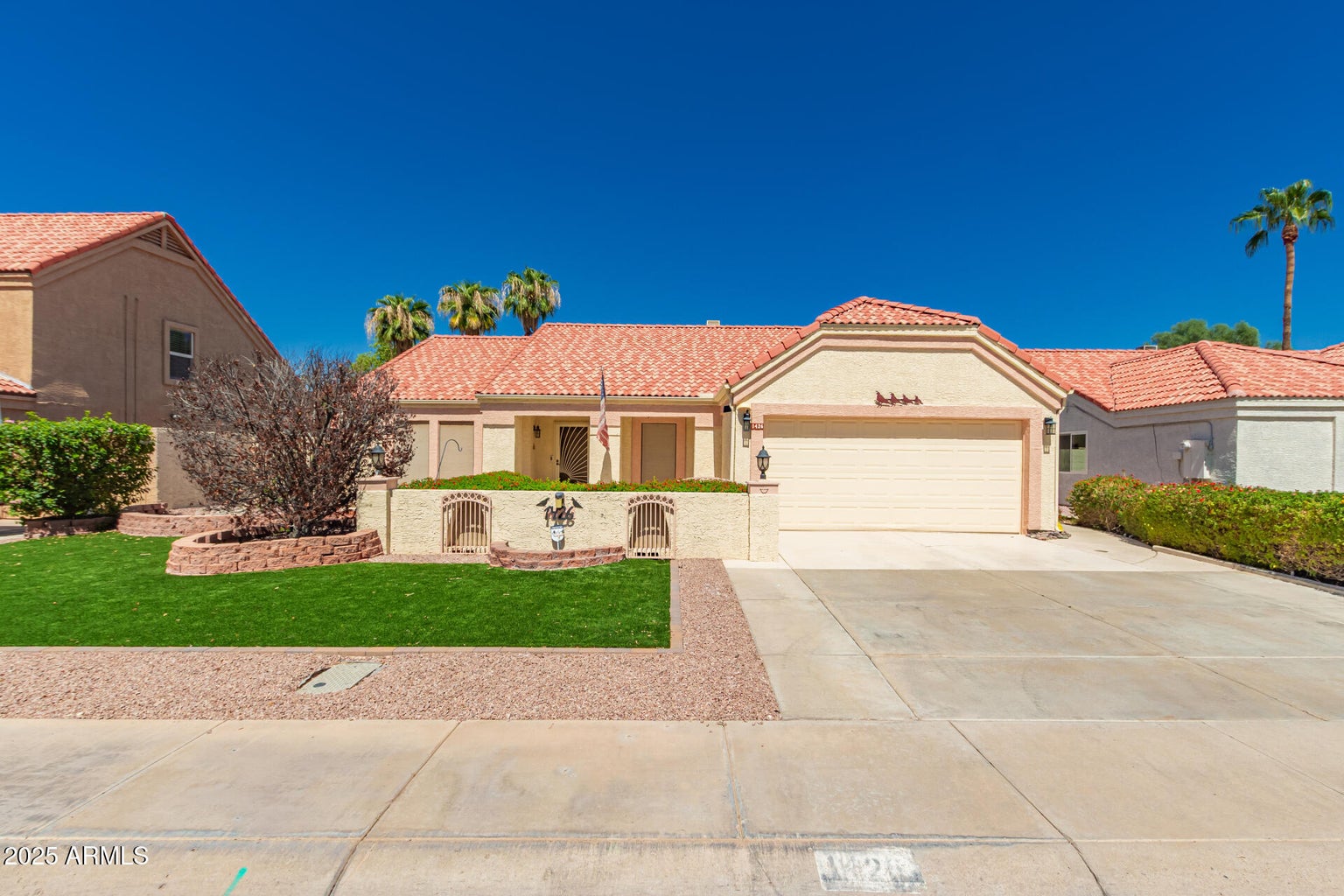 OPEN HOUSE TODAY 11–1 PM 1426 E REDFIELD RD Gilbert| PRICE CORRECTION header image.