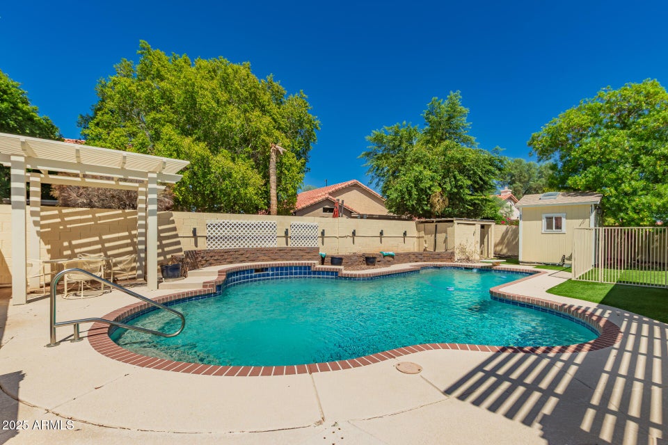 Open House 1426 E REDFIELD RD Gilbert, AZ 85234 12-2pm