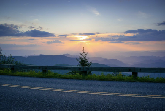 Some Great Reasons to Move to North Carolina header image.