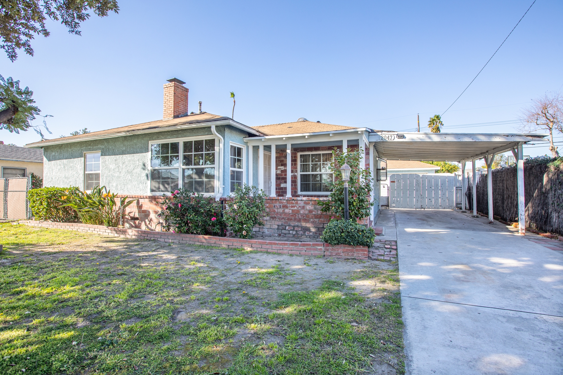 2047 North Frederic St, Burbank header image.