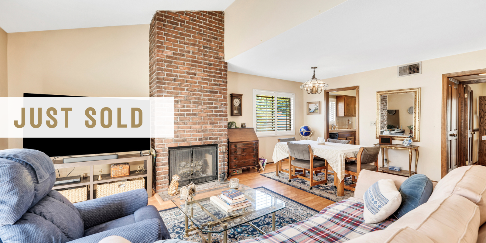 JUST SOLD Condo in Burbank header image.