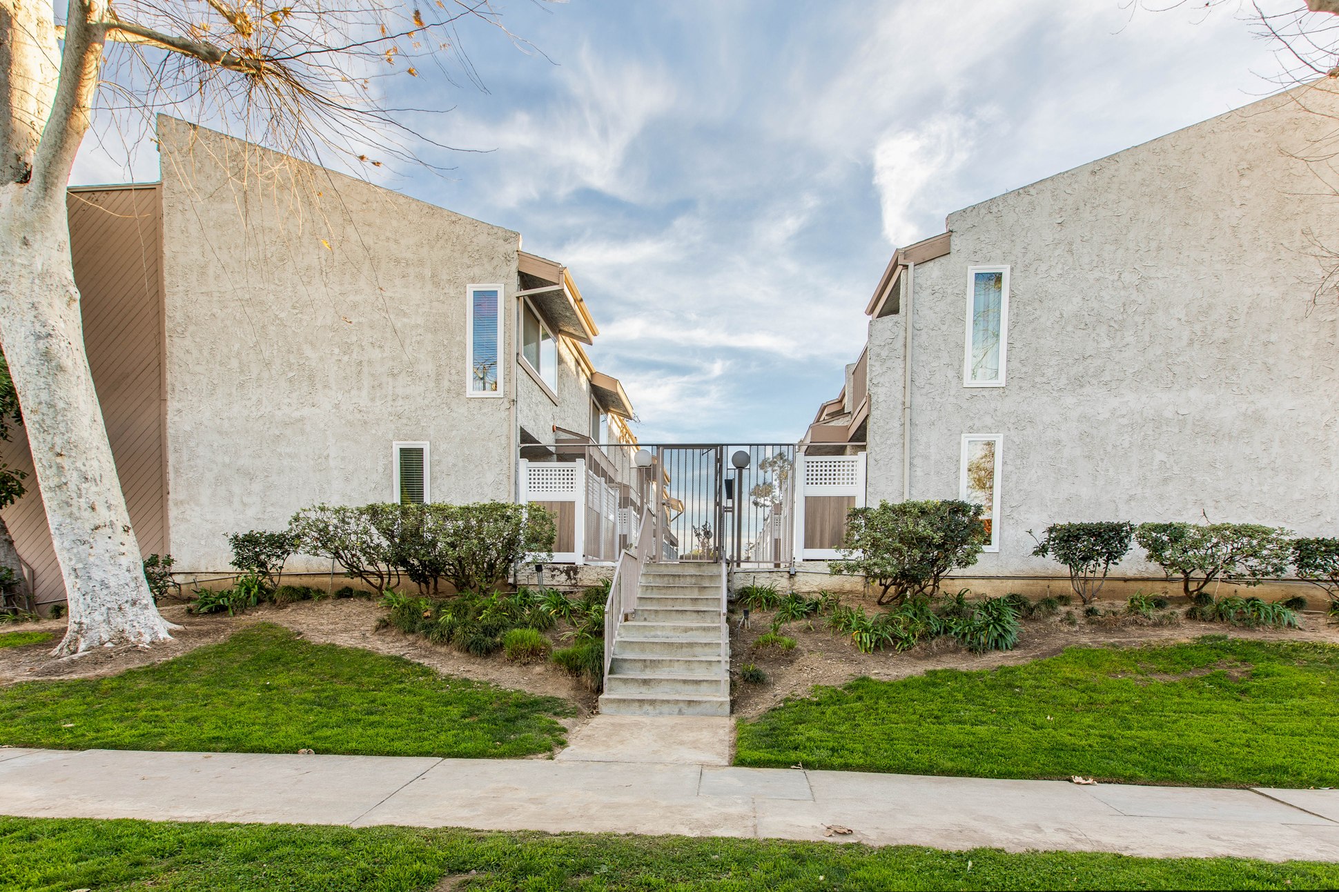 19540 Sherman Way #103, Reseda header image.