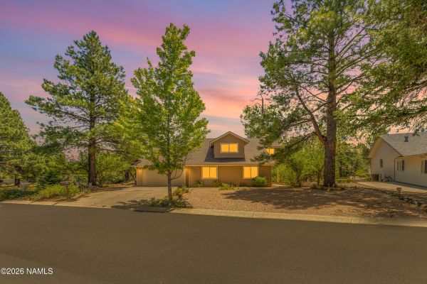 2320 N Timberline Rd Flagstaff, AZ 86004 header image.