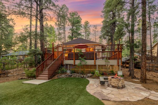 3480 S Moore CIR, Flagstaff, AZ 86005 header image.