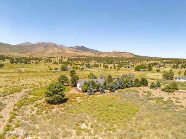12870 Doyle Rd, Flagstaff, AZ 86004 header image.