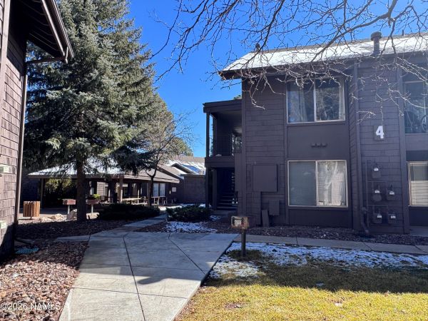 2 Bedroom Condo for Sale Near NAU North Campus in University Meadows Flagstaff AZ