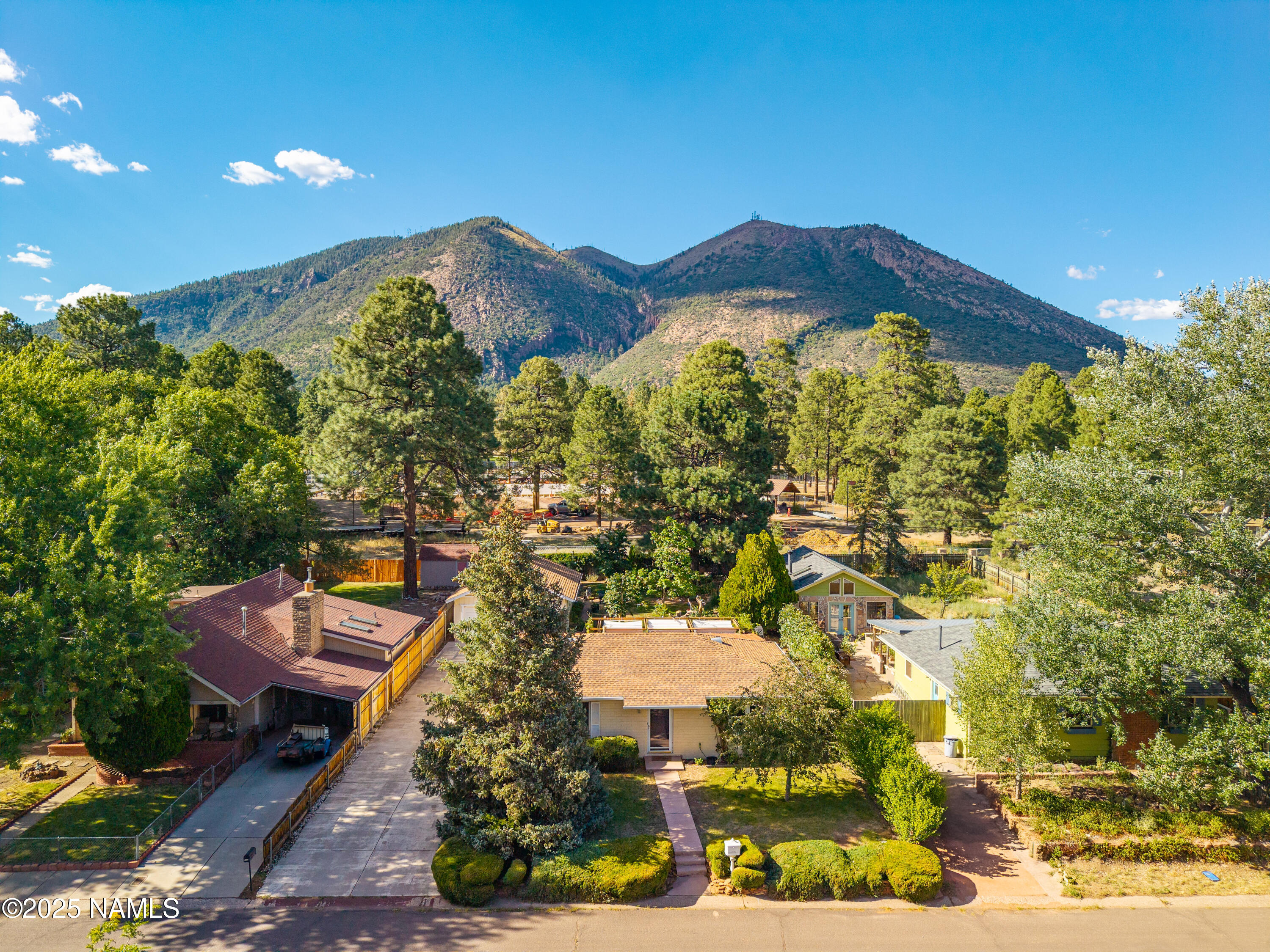 3106 E Mount Elden DR Flagstaff, AZ 86004 header image.