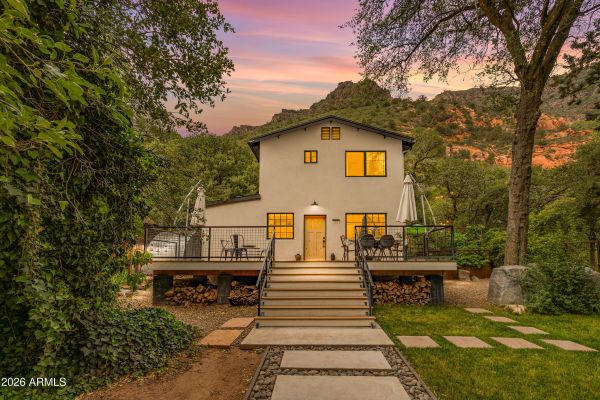 970 Shangri La Dr Sedona, AZ 86336 header image.