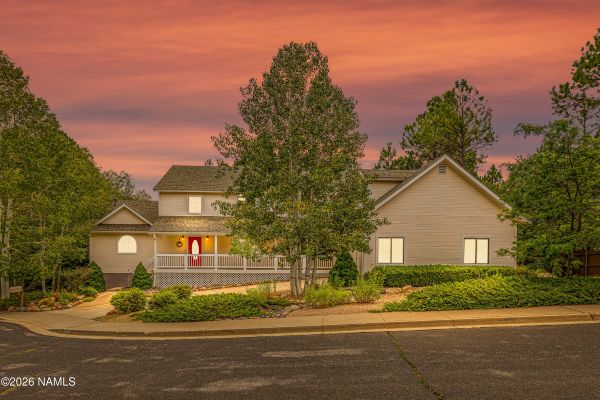 Luxury Home for Sale in Walnut Ridge — 2232 N Bristlecone Dr, Flagstaff, AZ | Broaddus Partners Group