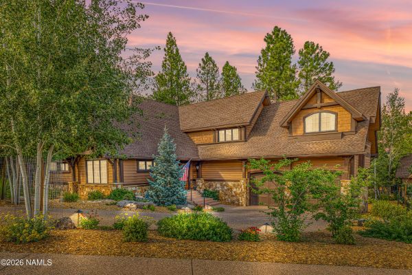 3361 S Tourmaline Dr Flagstaff, AZ 86005 header image.