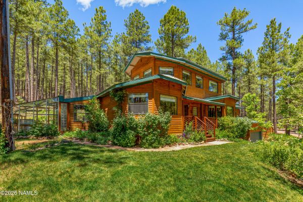 4875 Hidden Hollow Rd, Flagstaff, AZ 86001 header image.