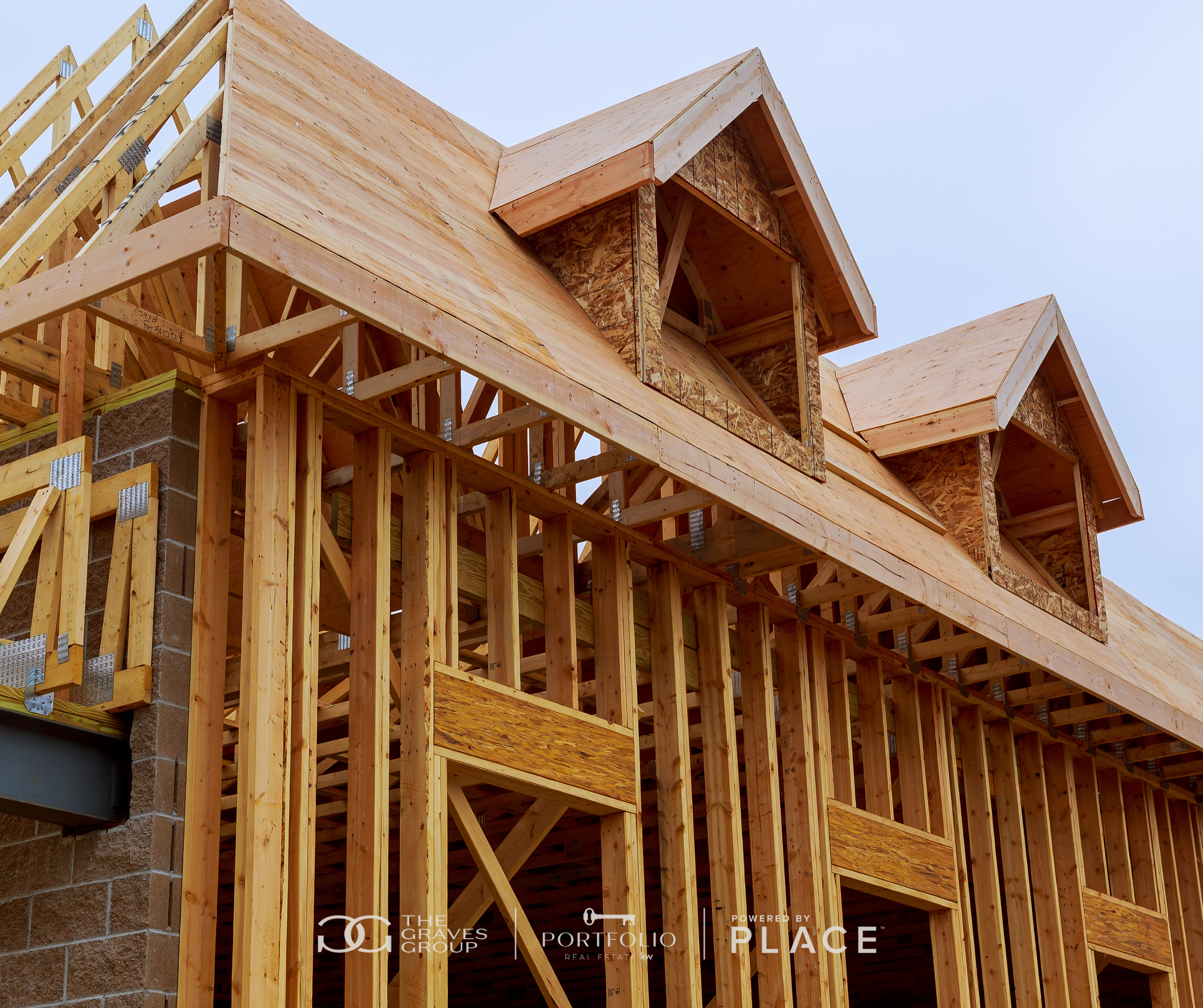 Custom Build vs Inventory Homes: Which Is Right for You? header image.
